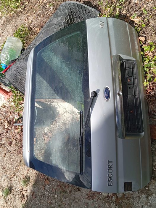 Части от Форд Ескорт, комби 1997г