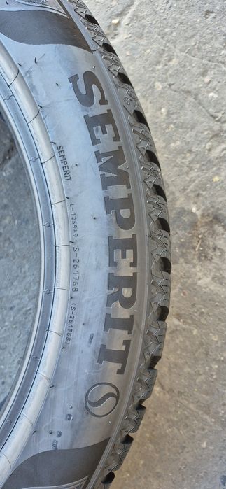 4 anvelope iarna ca noi Semperit 205/55/19,dot 2022.Pretul este pe bucata.