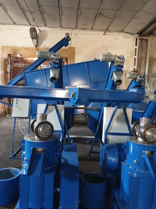 Линии и машини за дървесни пелети