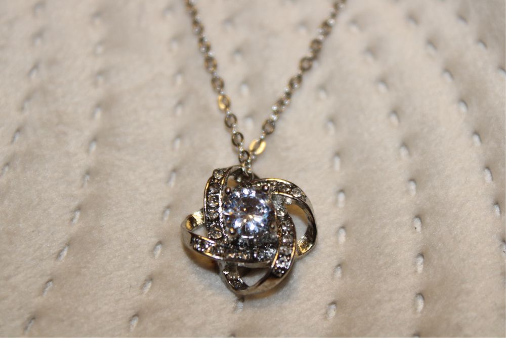 Бижу с подаръчна кутия Lovilion