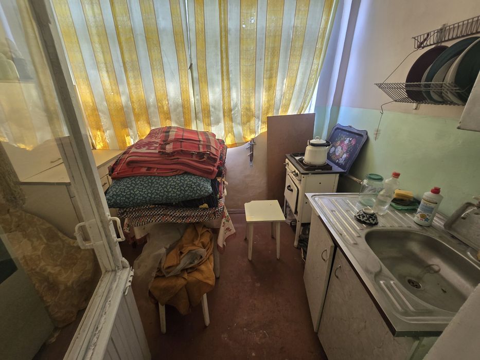 Продается 1 комн. квартира на 3 этаже вогзал, беруни, 4 отделение