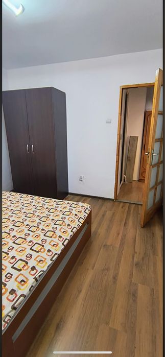 Închiriere apartament cu 4 camere, București Rahova
