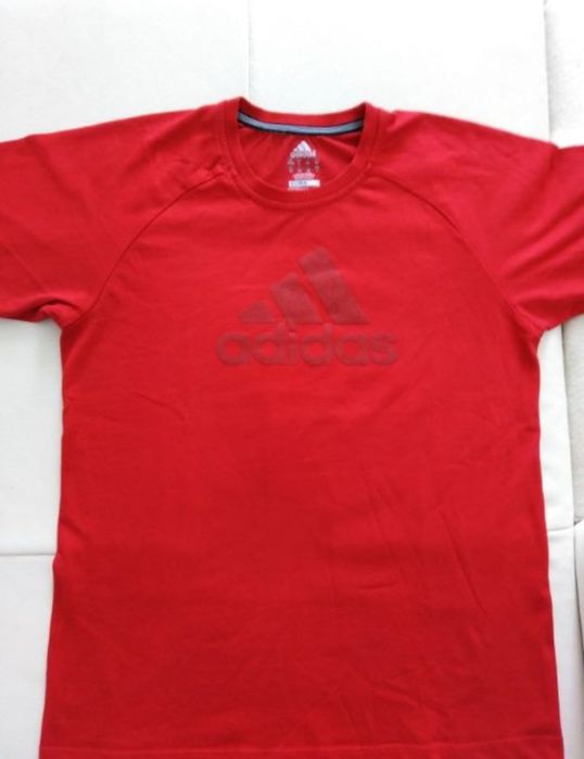 Vând tricou Adidas, mărimea M, produs de calitate,original.