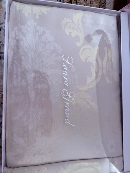 Скатерть 3,2*1,7м