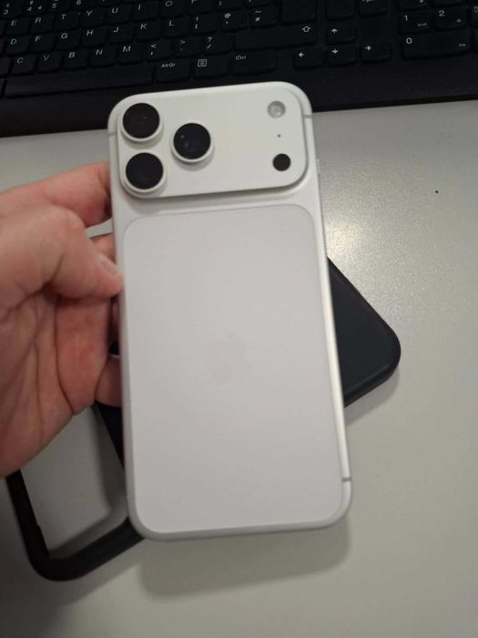 iPhone 17 Pro Max 256GB Silver