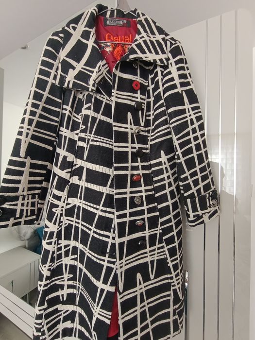 Desigual палто Л размер