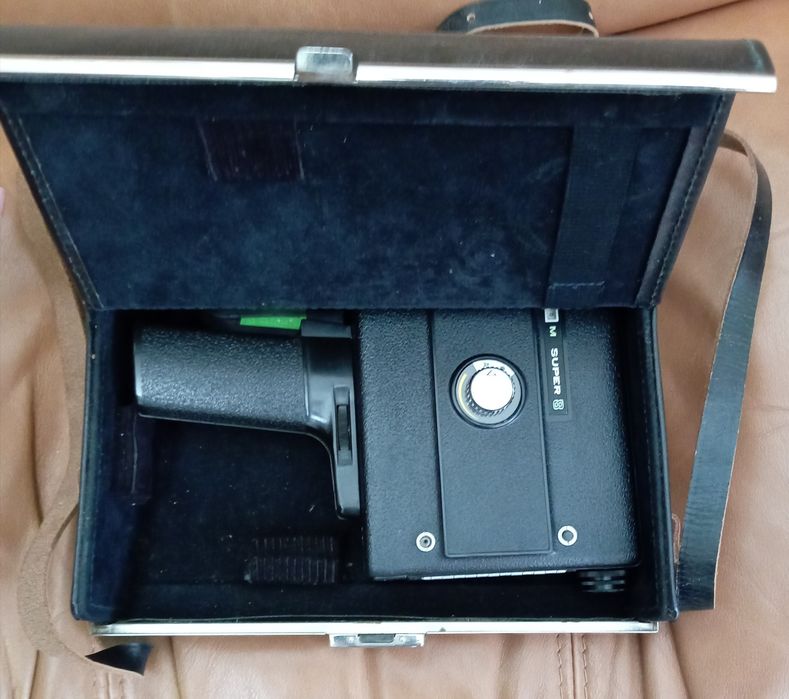 Касетъчна Камера и Светкавица N128