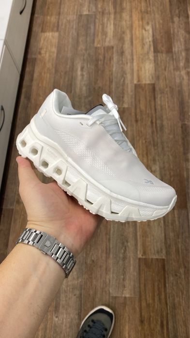 кроссовки весна -лето On cloud он клоуд