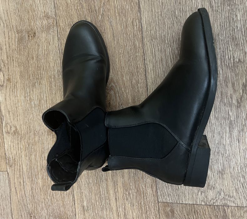 Женские ботинки Челси