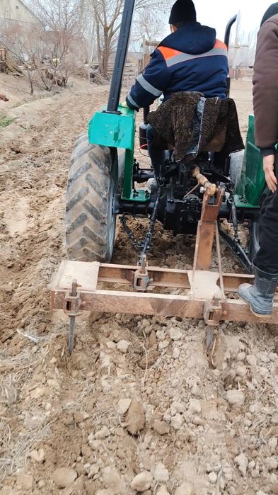 by 304-2 traktor