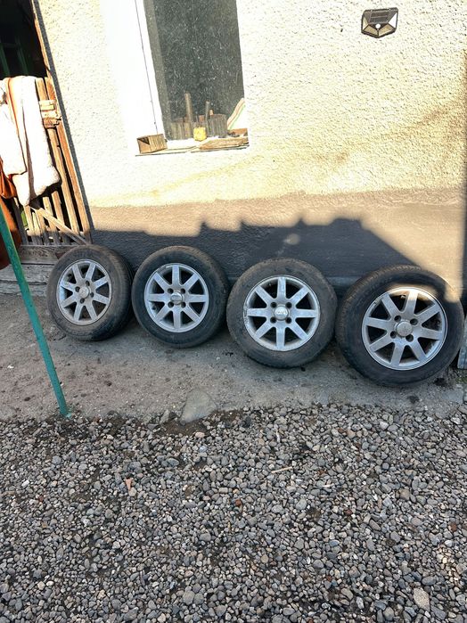 De vânzare 4 jante!!