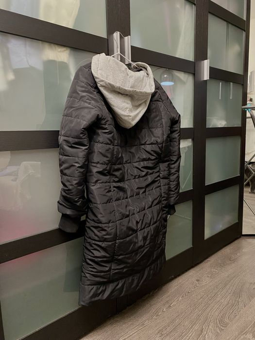 Продам женскую куртку