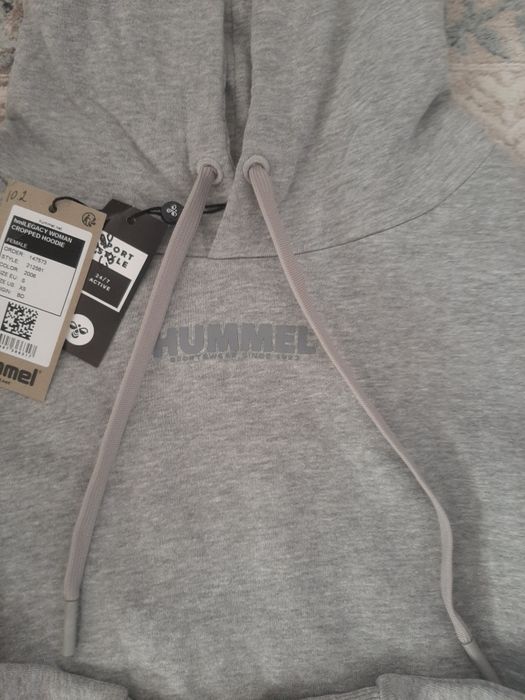 Худи с капюшоном.  Hummel