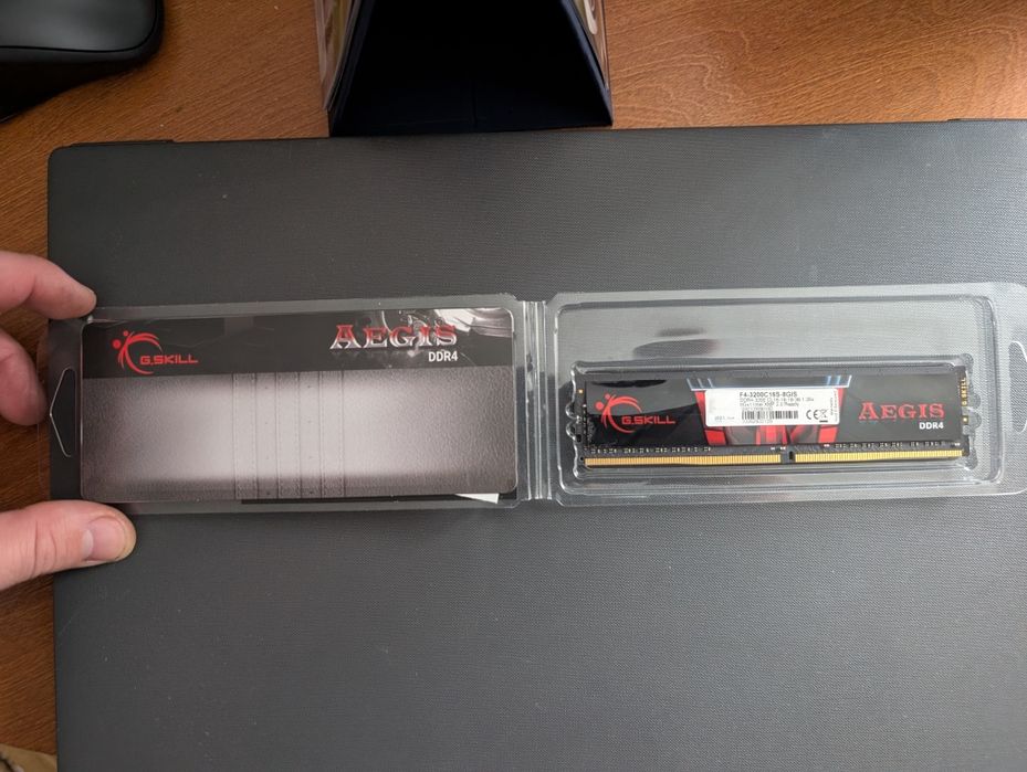 Оперативка g.skill Aegis ddr4 8gb 3200