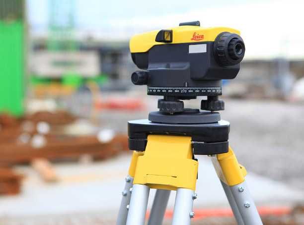Нивелир Leica NA332