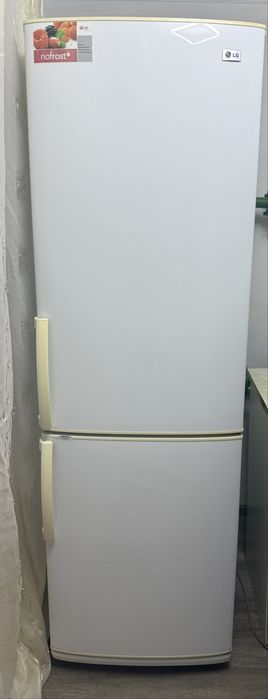 Продам Холодильник Lg