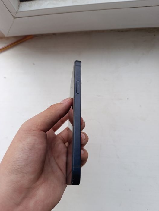 iPhone 12 128 гигабайтов