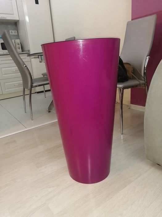 Горшок с внутренним тубусом