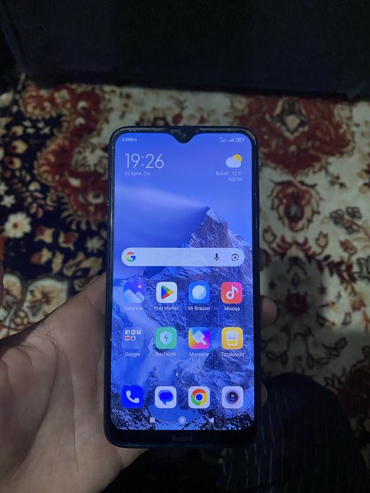 Redmi 8.