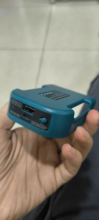 Адаптер для аккумуляторов Для Makita 18 В с USB с держателем батареи