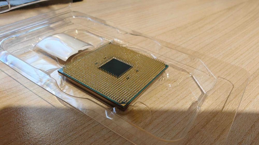 Процесор AMD Athlon 200GE AM4 + Wraith Stealth охладител