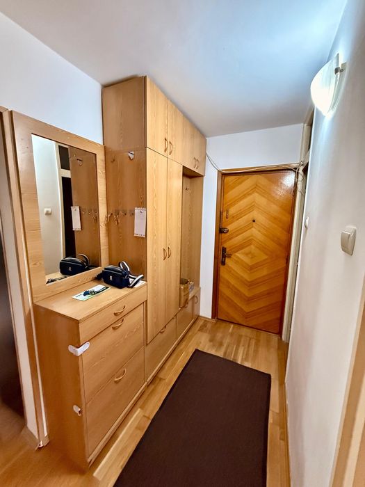 3 camere de inchiriat Apusului