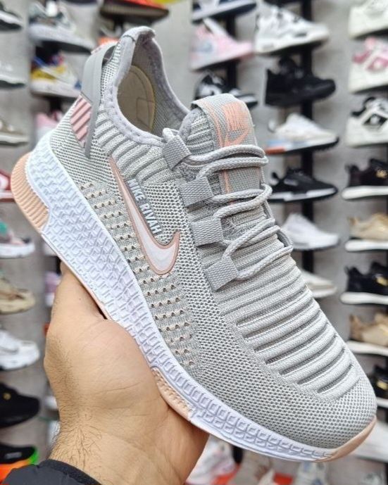 Seturi si adidasi barbati