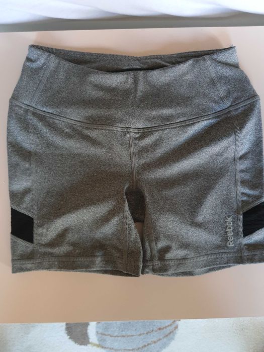 Reebok,  pantaloni scurți pt femei