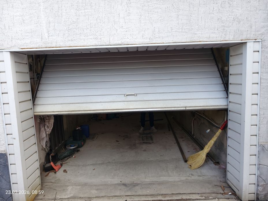 Гаражные ворота, размер 3х2 метра