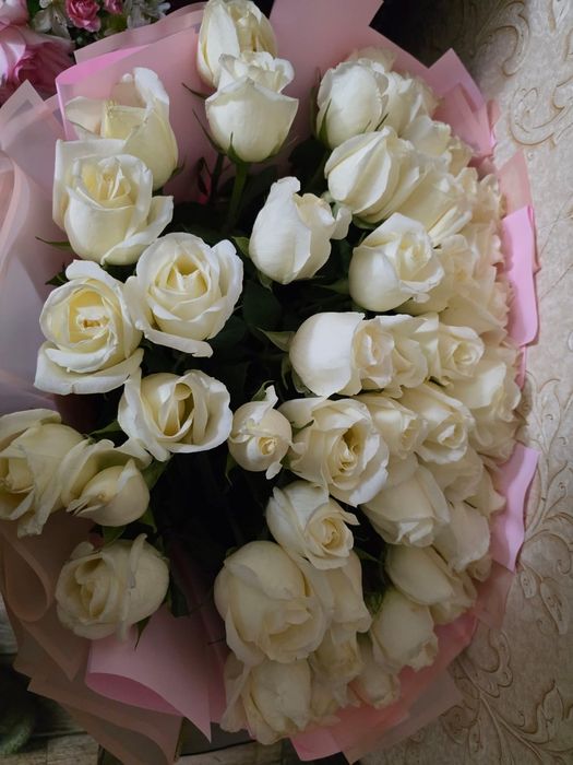 Продам букет из белых роз