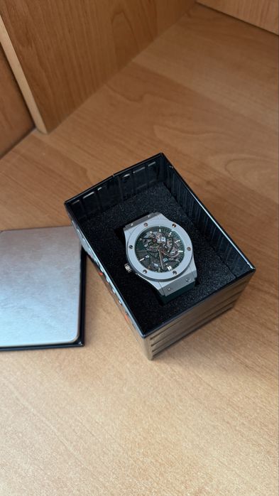 Часы продается 20тыс