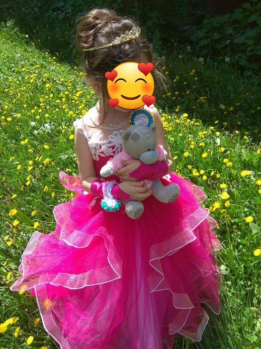 Платье вечернее пышное