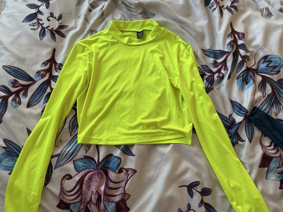 Пролетни блузи и тениски