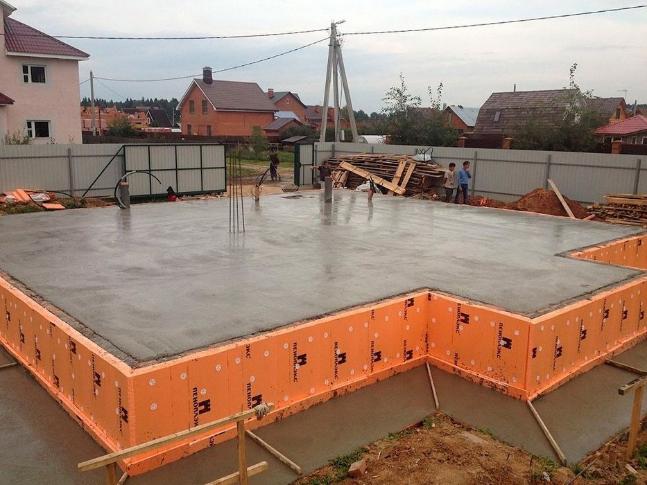 Qurilish xizmati. Beton, Fundament, g'isht terish. Noldan uy.