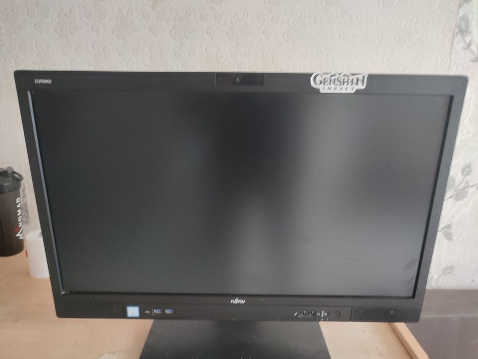 Моноблок Fujitsu ESPRIMO K557/24