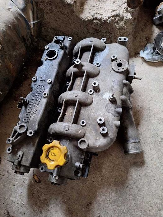 Продавам части за Jeep cherokee liberty 2.5 CRD