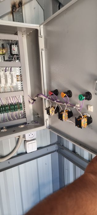 Услуги Элэктирик монтаж установка Аварийная замена ремонт