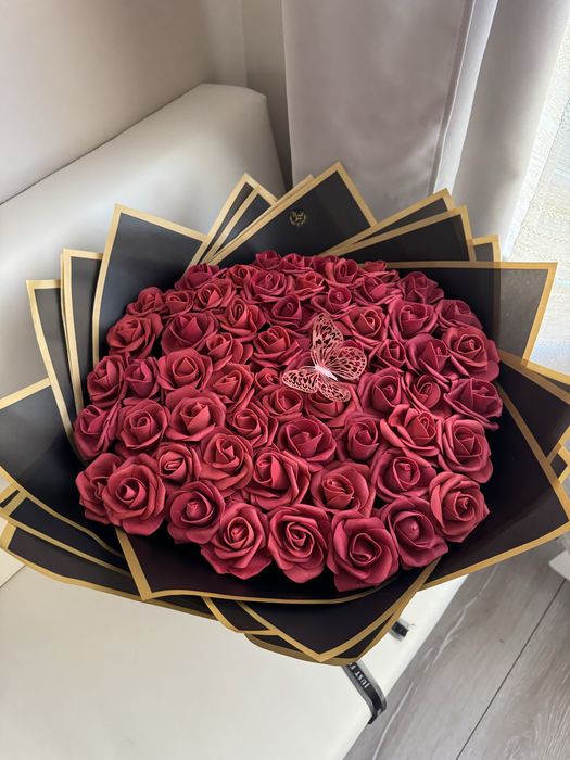 Луксозни букети от рози