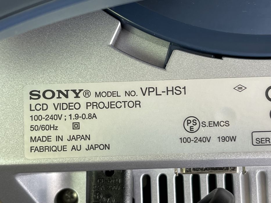 Проектор SONY VPL-HS1