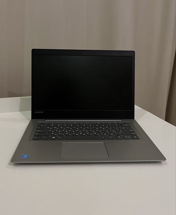 Ноутбук Lenovo, модель 81J2.