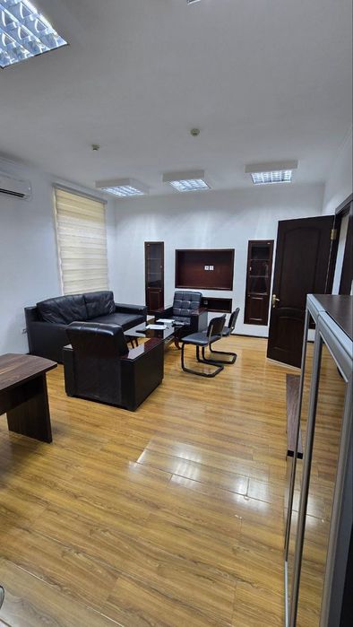 Продается отдельно стоящее здание 900квм с землей 11.5 сот. Первушка