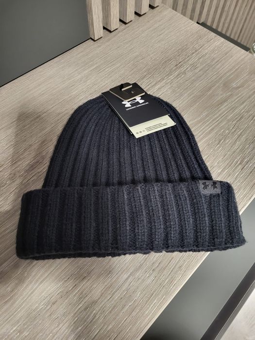 Căciulă Under Armour, nouă cu etichetă