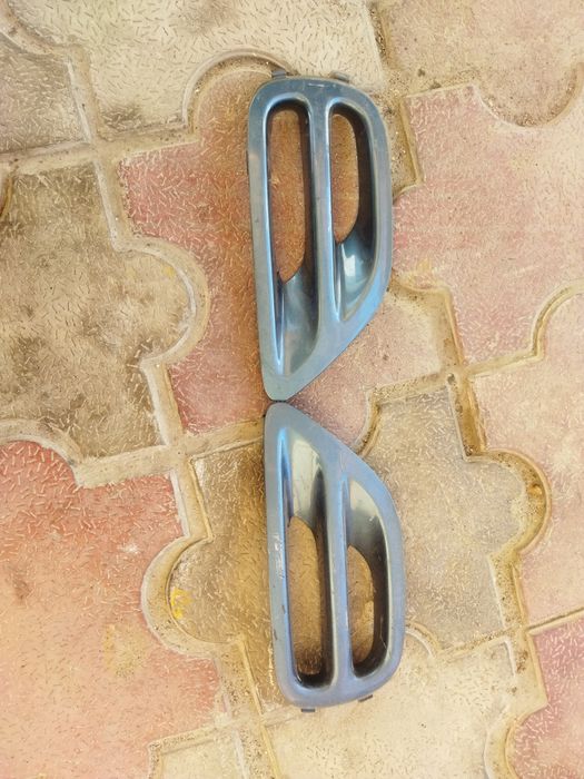 Заглушки на бампер Субару бл5