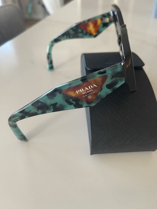 PRADA Temple tortoiseshell-effect sunglasses
