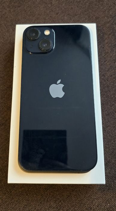IPhone 13 5 G 128 GB cu 3 huse si factura originala