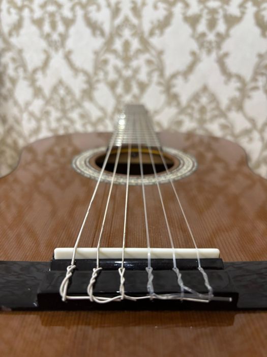 Гитара классическая