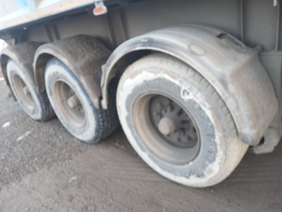 Продам полуприцеп Mega