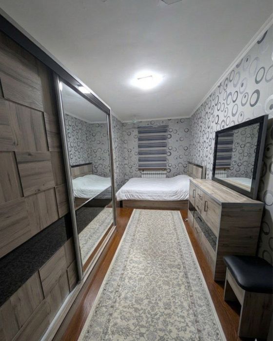 Uy sotiladi 2 xona 8 etaj 9 etajli dom 60 m2