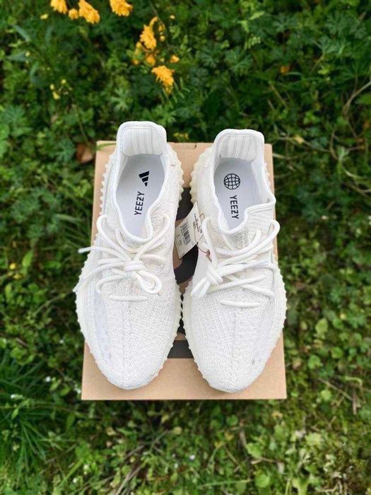 Adidas YEEZY Boost 350 V2 Bone