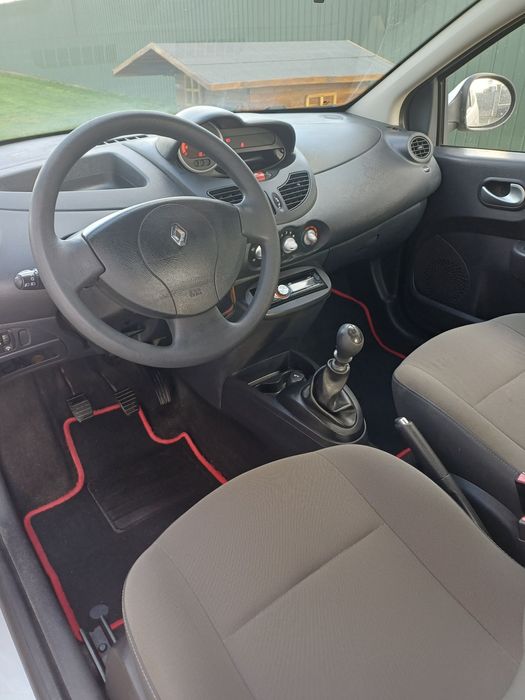 Renault Twingo II - 2009 - Benzina - Consum redus